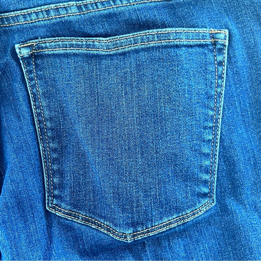 Lauren Ralph Lauren Women’s Size 14…34X31 Blue Denim Flare Leg Jeans - Picture 8 of 9